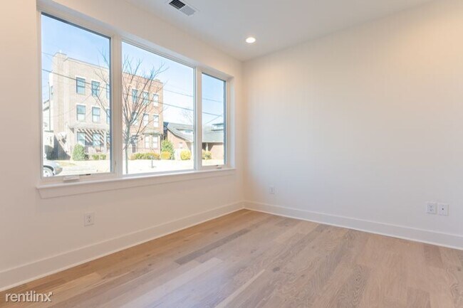 Building Photo - 1037 Scovel St