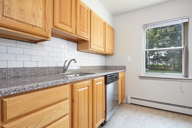 Foto del edificio - Ridgefield Apartment Assoc., LLC - C 55-16B