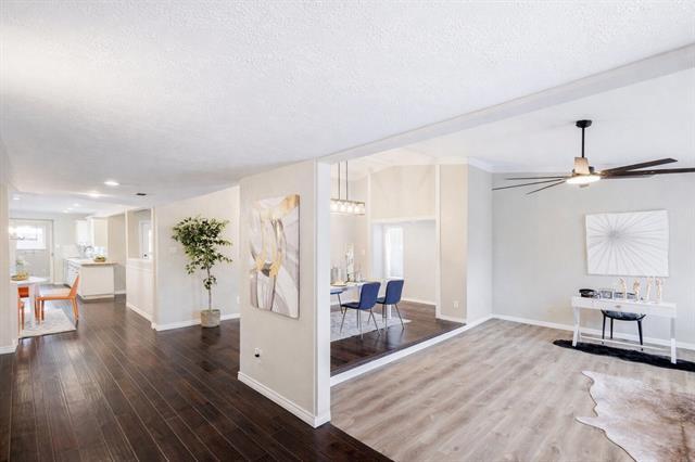 Foto del edificio - 1208 Crestwood Ct