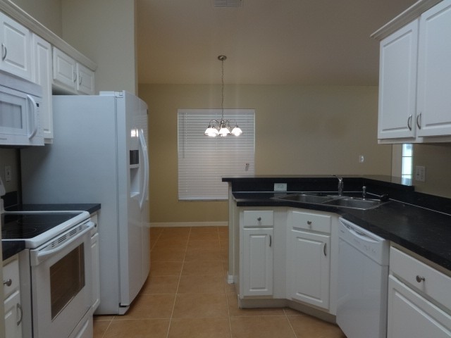 Building Photo - 808 Scenic View Circle