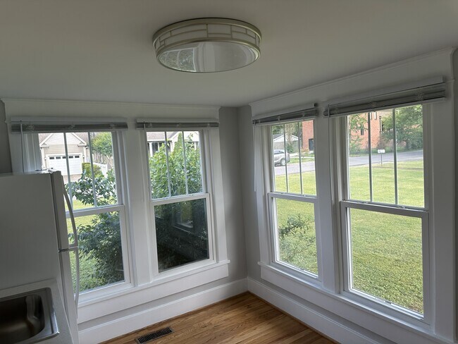 Cocina comedor - 4401 Dakota Ave