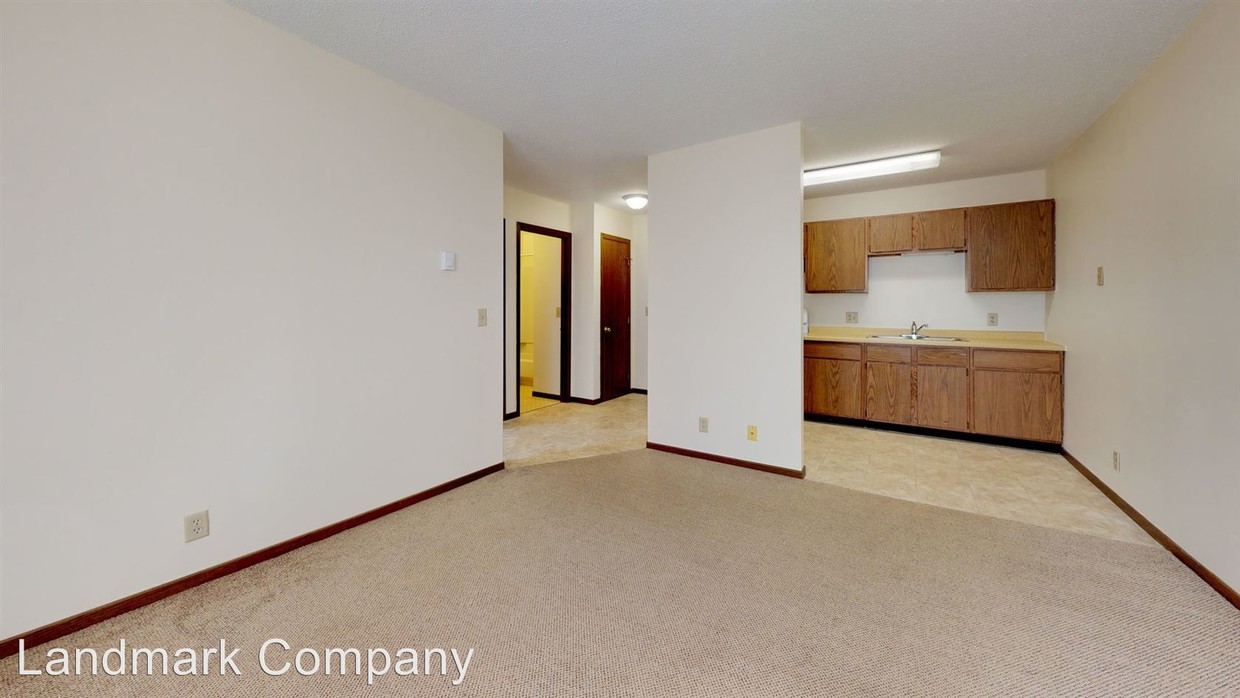 Foto principal - 618 W Grand Ave