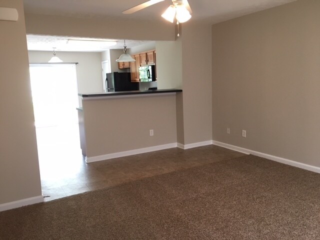 Foto del edificio - Centrally Located Murfreesboro Townhome