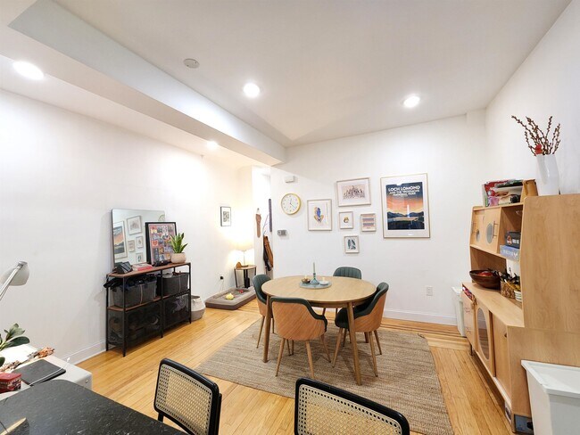 Foto del edificio - 1709 Palisade Ave