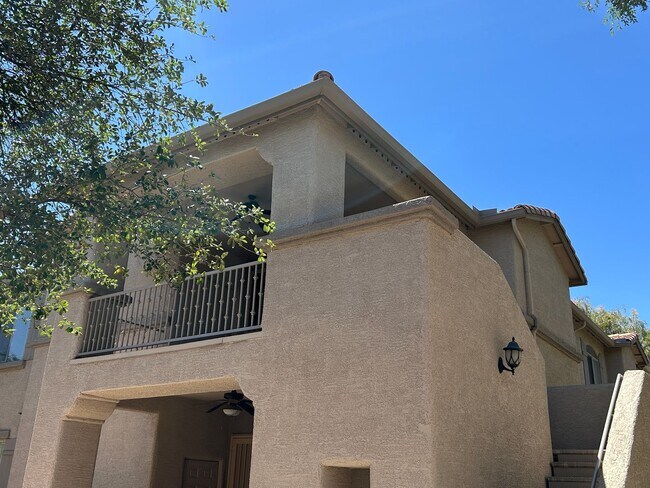 Building Photo - 2155 N Grace Blvd