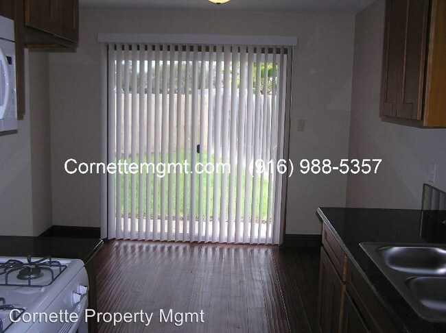 Building Photo - 2 br, 1 bath House - 9639 Lake Natoma Drive