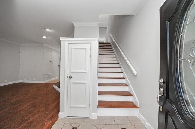 Building Photo - 2468 Bering Dr