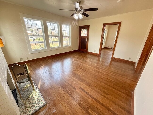 Foto del edificio - 1201 S Tipton