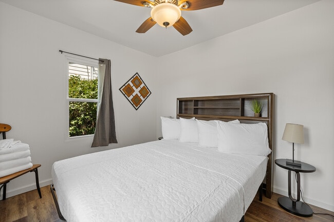 Foto del edificio - 710 Holcomb Ave