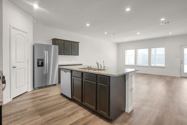 Foto del edificio - 15130 Pr Ml Dr