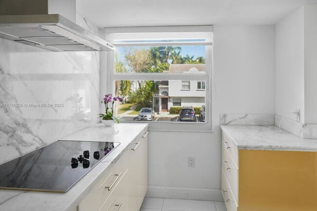 Building Photo - 4648 NW 97th Pl