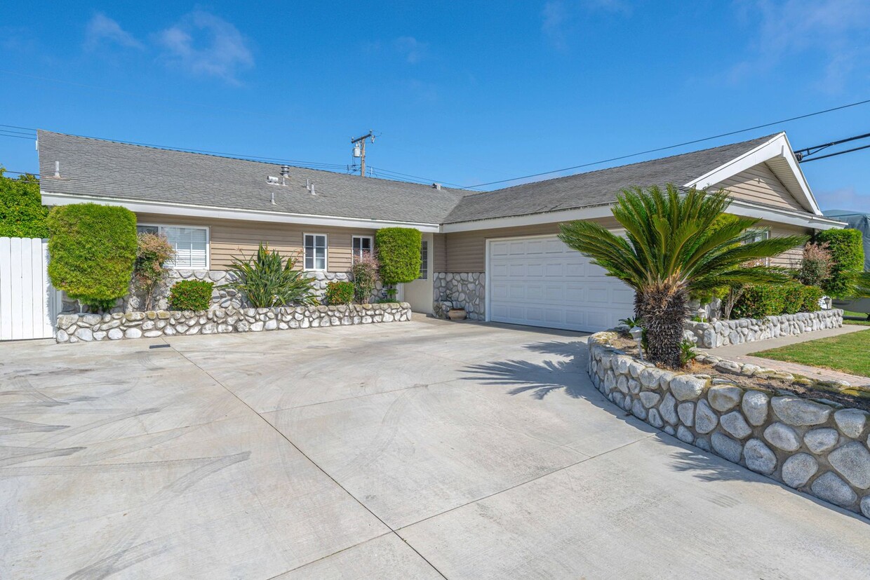 12842 Spring St, Garden Grove, CA 92845 - House Rental in Garden Grove