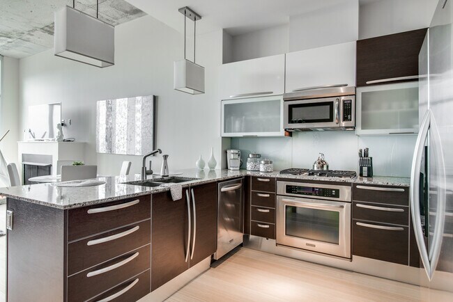 Foto del edificio - 700-712 12th Ave S