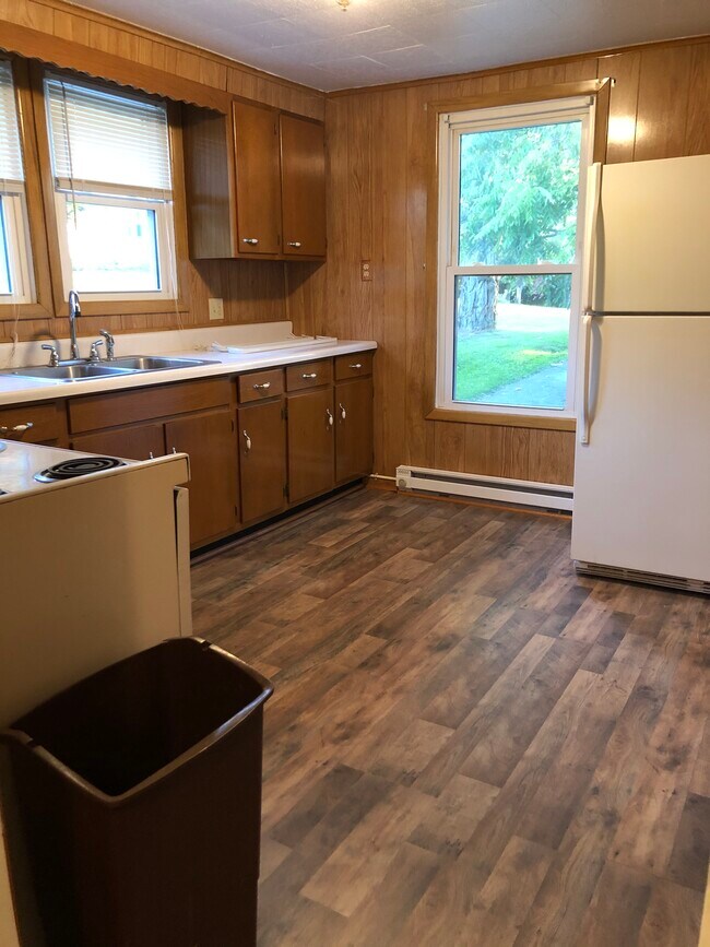 Building Photo - 409 Shady Ave