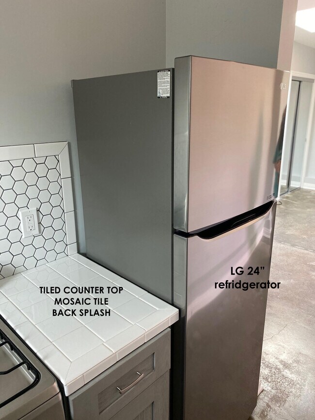 LG refrigerator - 921 Indiana Ave