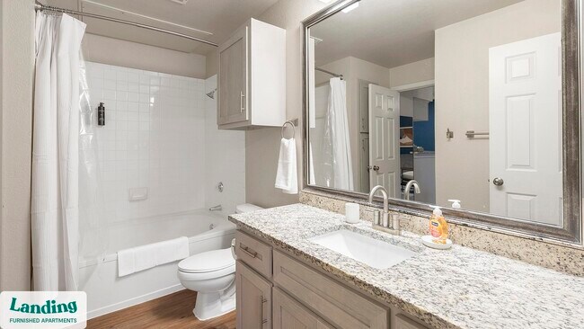 Foto del edificio - 165 Forestbrook Dr