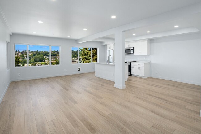 Building Photo - 2567-2569 13th W