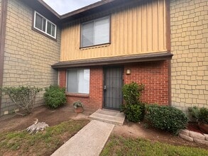 Building Photo - 309 Graves Ct