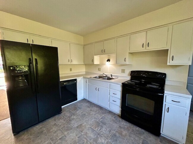 Foto del edificio - Charming 3-Bedroom Home in Chapel Hill/Ben...