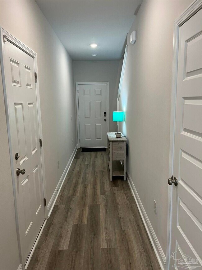 Foto del edificio - 5749 Stellarjay St