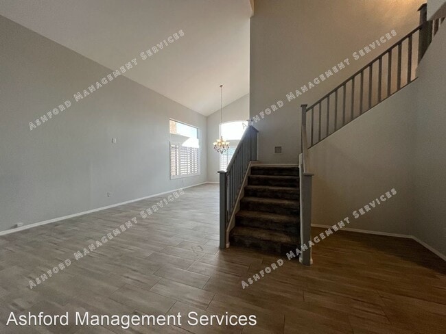 Building Photo - 5 br, 3 bath House - 2115 E Electra Lane