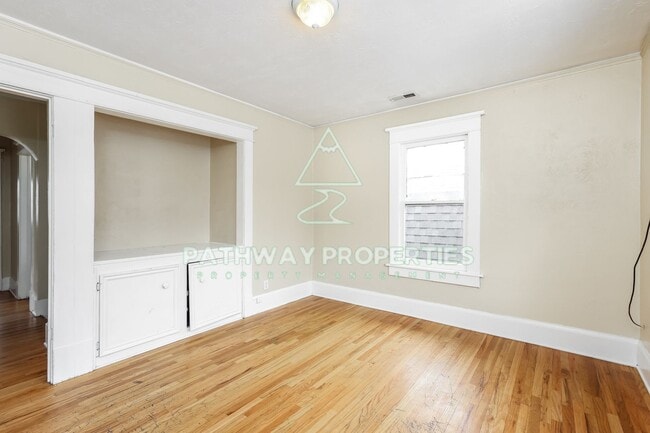 Photo - 318 S 1200 E Apartment