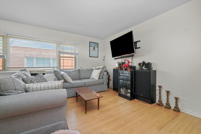Building Photo - 8054 Niles Ave