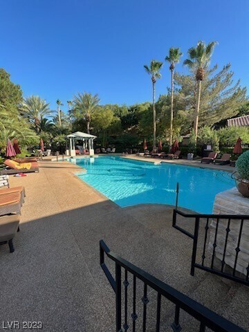Foto del edificio - 1600 Cardinal Bluff Dr