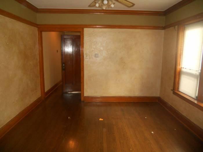 Primary Photo - 2901 N Talman Ave