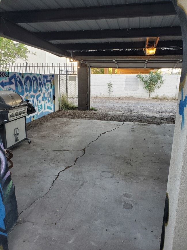 Building Photo - 69 E Columbus Ave