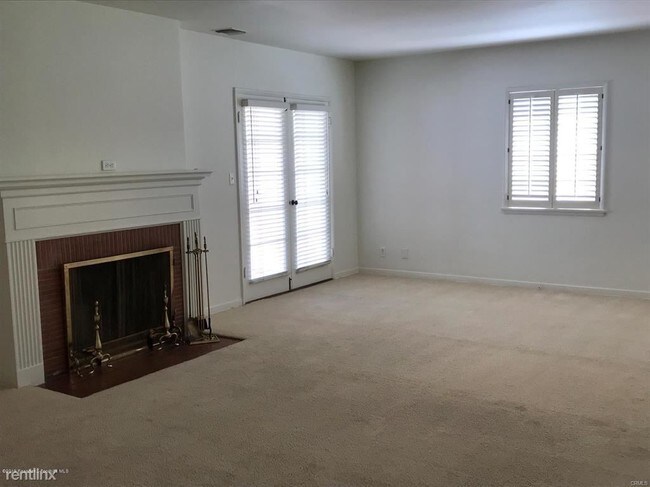 Foto del edificio - 3 br, 2 bath House - 2470 Lorain Rd