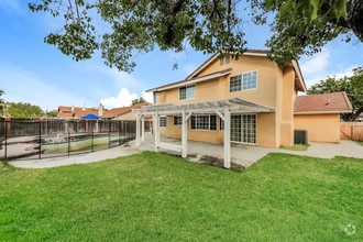 Building Photo - 45341 Rancho La Brea Dr