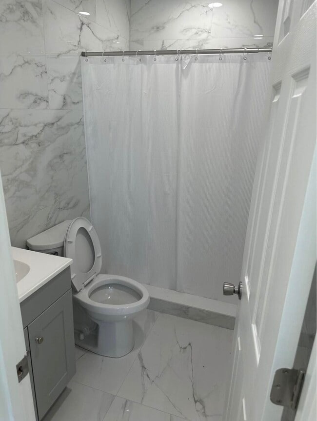 Building Photo - 700 NW 3rd Ave