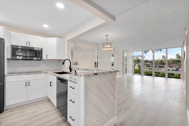 Foto del edificio - 1391 S Ocean Blvd