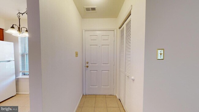 Building Photo - 507A Ralston Dr