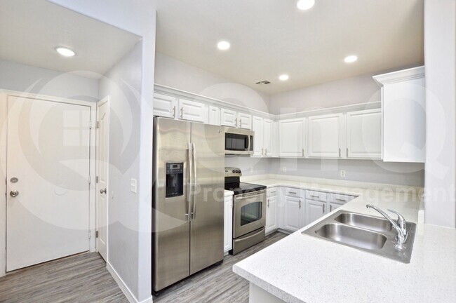 Foto del edificio - 1543 S Longspur Ln