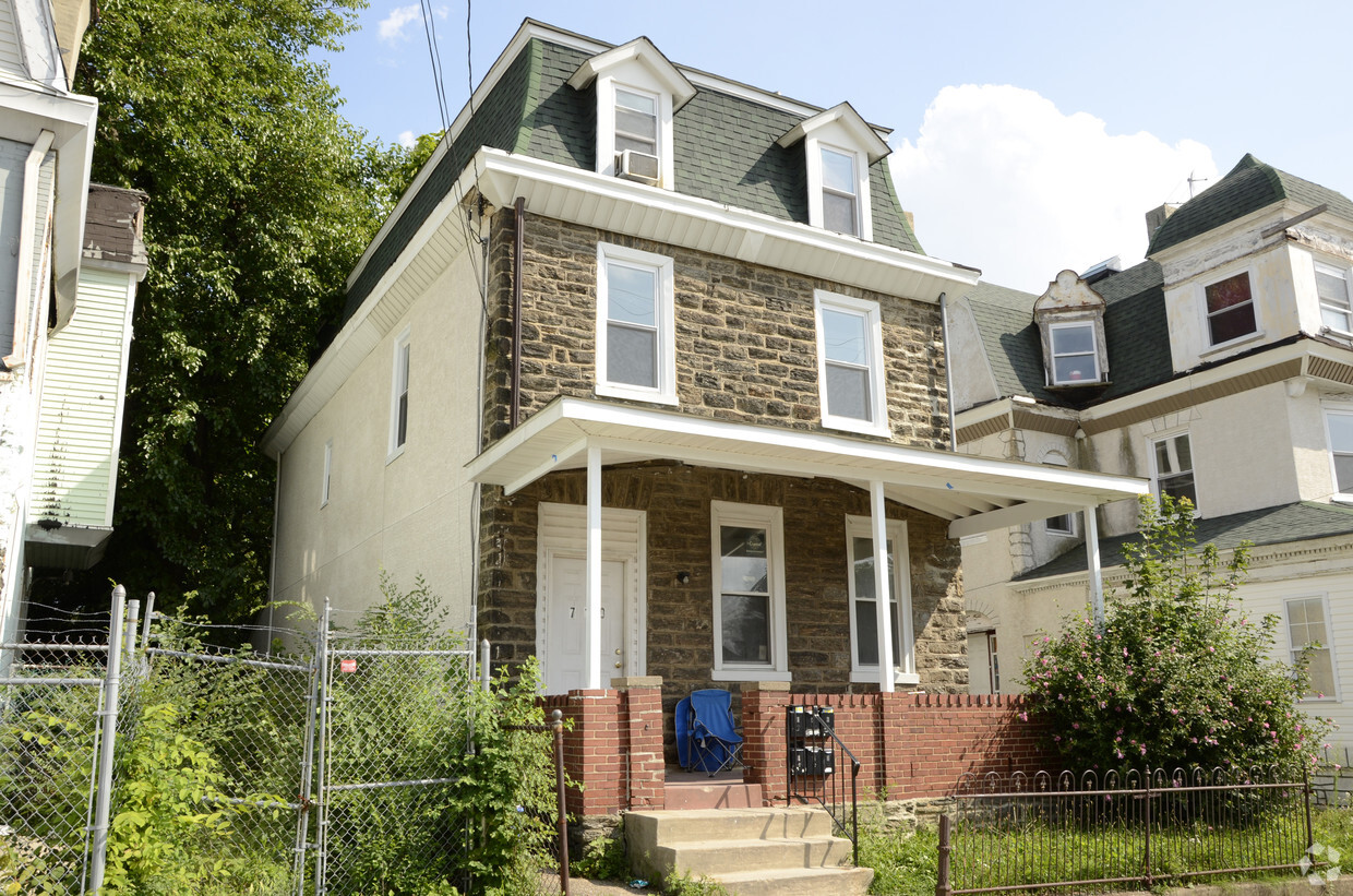Primary Photo - 710 E Chelten Ave
