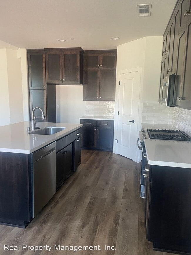 Building Photo - 4 br, 2 bath House - 1339 River Ridge Dr.