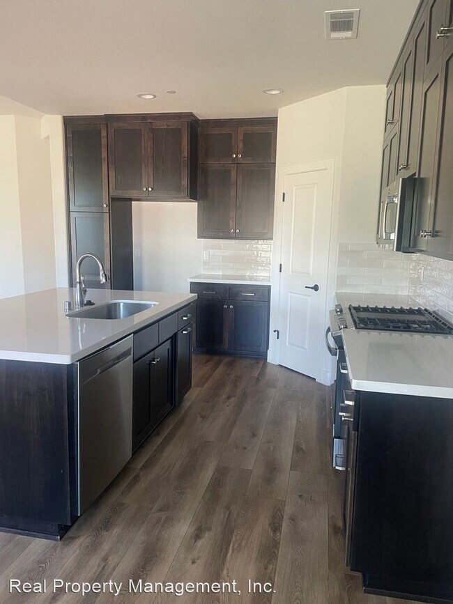 Foto del edificio - 4 br, 2 bath House - 1339 River Ridge Dr.