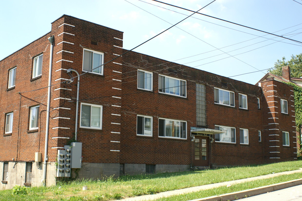 Foto del edificio - Barron Hall