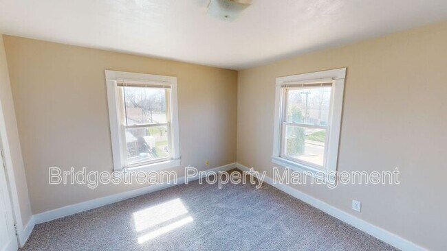 Foto del edificio - 1116 Watervliet Ave