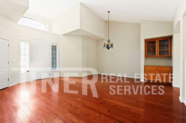 Building Photo - 5730 Chaffey Ln