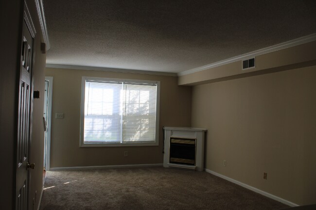Foto del edificio - 109 Oakmont Dr