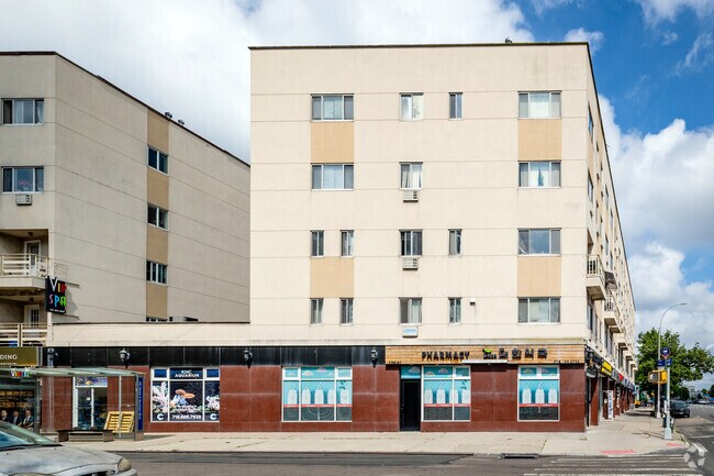 Building Photo - 150-07 Nothern Blvd