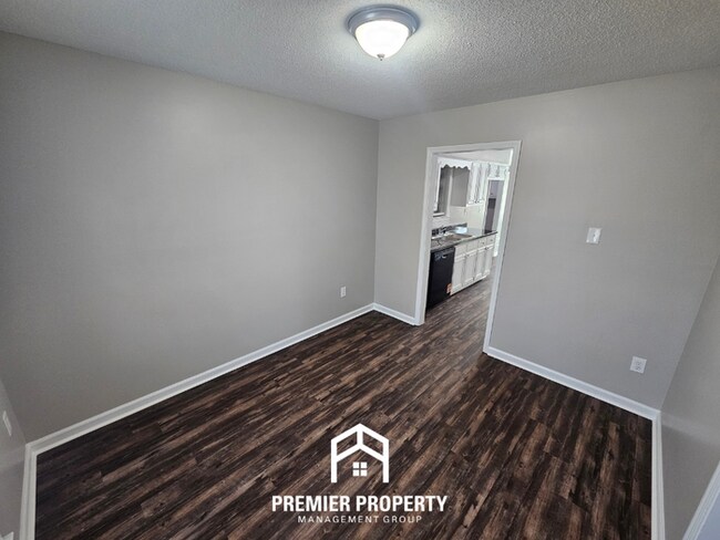 Building Photo - Newly Renovated 4BR Memphis Home | Brick Fireplace, 2-Car Garage & Fenced Backyard