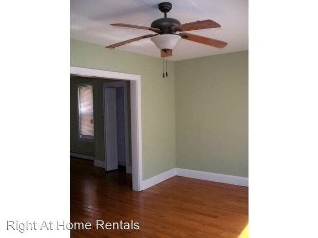 Foto del edificio - 3 br, 1 bath House - 237 W Berwick St