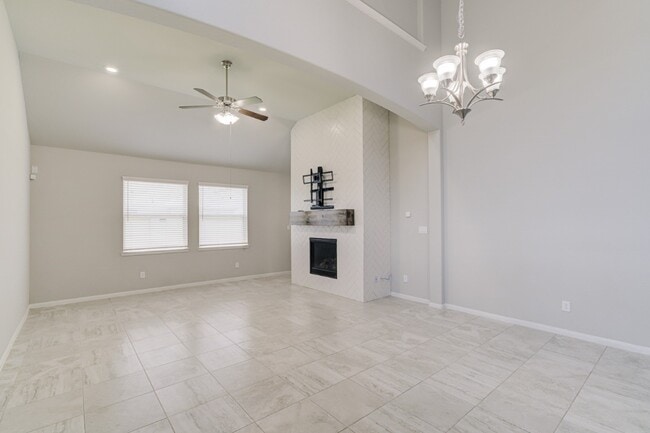 Building Photo - 4423 Sandhill Terrace Ln
