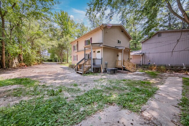 Foto del edificio - 2472 Hawks Ave