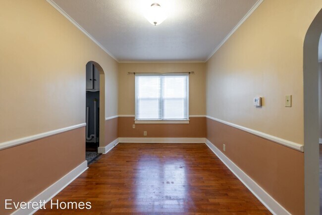 Building Photo - 3 br, 1 bath House - 307 W Portland St
