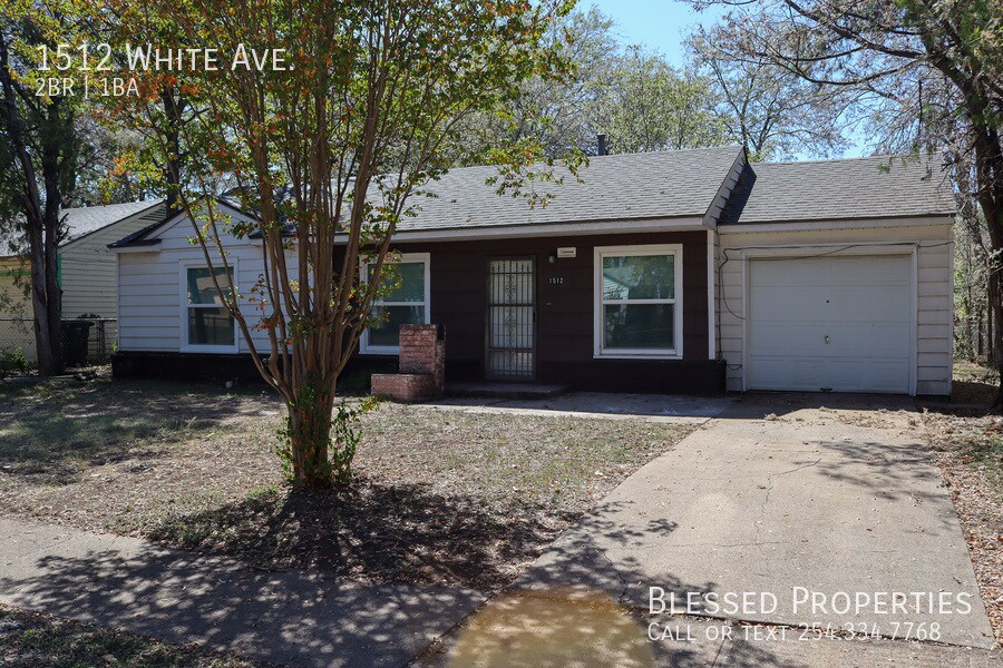 Primary Photo - 1512 White Ave